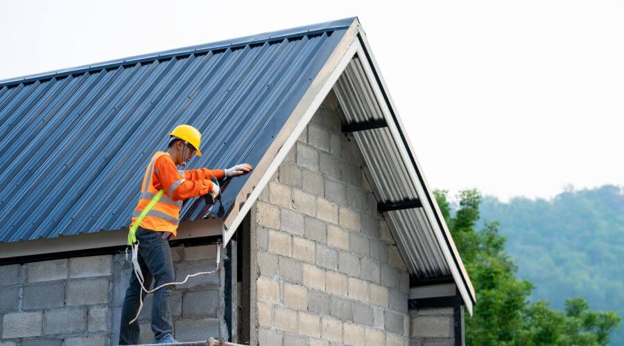 Professional gutter cleaning in Mayfield, NY